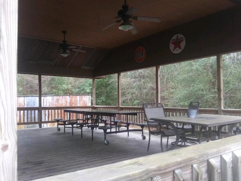 Whispering Creek Lodging & Rv Resort Newton Eksteriør billede