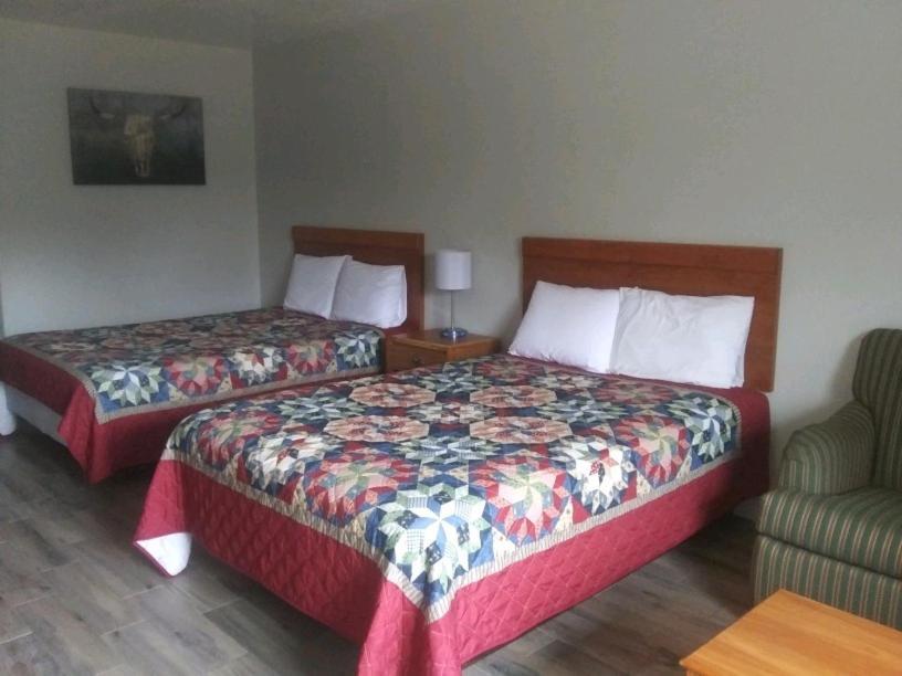 Whispering Creek Lodging & Rv Resort Newton Eksteriør billede